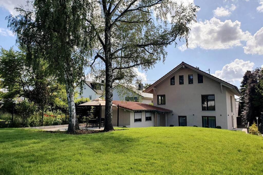 BlumenRaum - Ferienwohnung In Karlsruhe Dış mekan fotoğraf