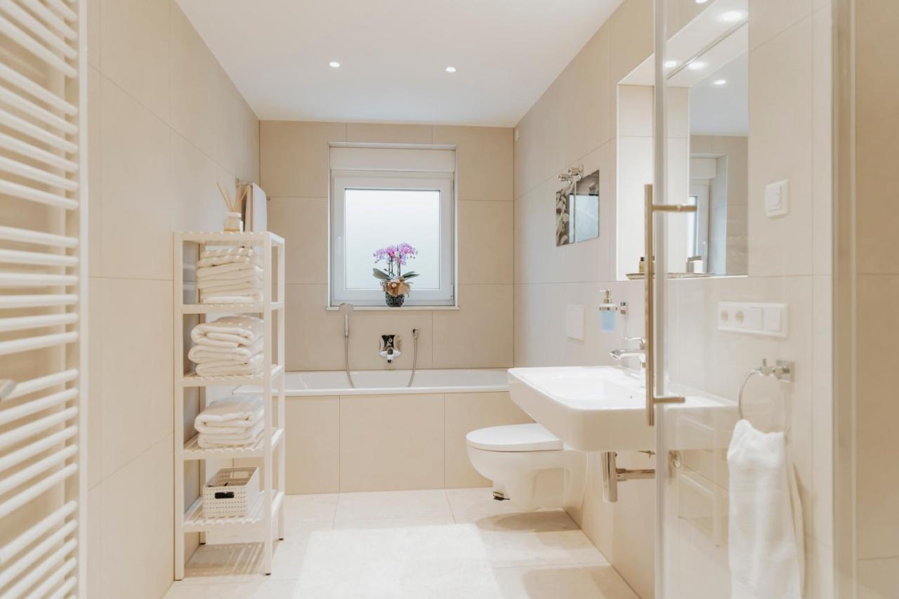 BlumenRaum - Ferienwohnung In Karlsruhe Dış mekan fotoğraf